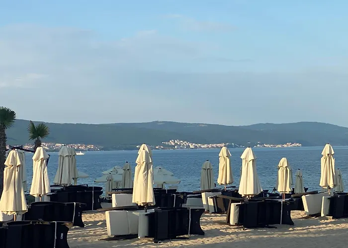 Paradiso \'В\' 102 Private Sea View Apartment